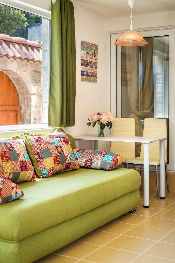 Boka Apartments Tivat Eksteriør billede