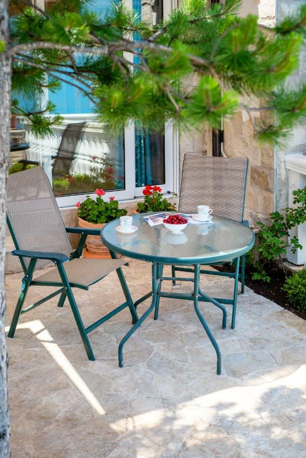 Boka Apartments Tivat Eksteriør billede