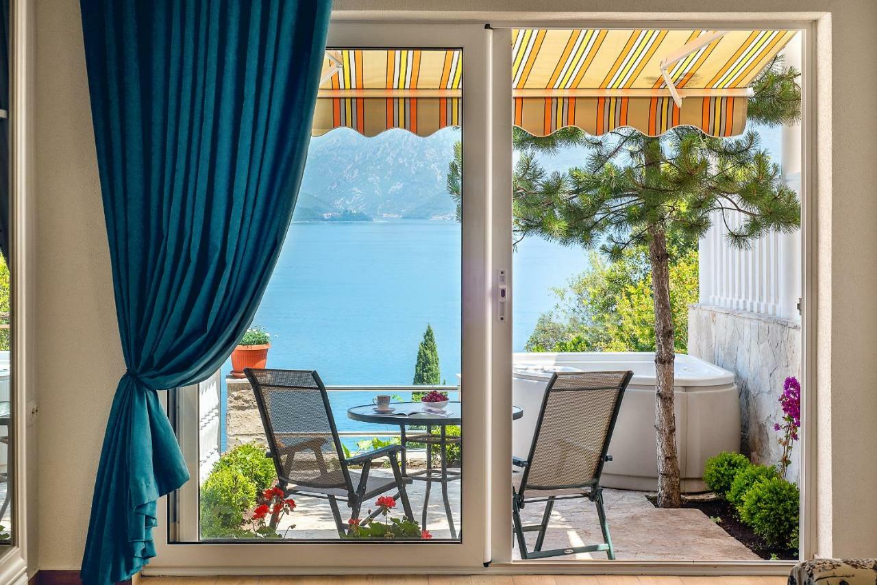 Boka Apartments Tivat Eksteriør billede
