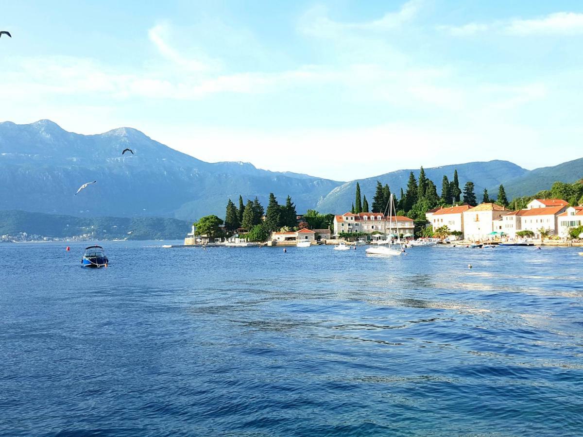 Boka Apartments Tivat Eksteriør billede