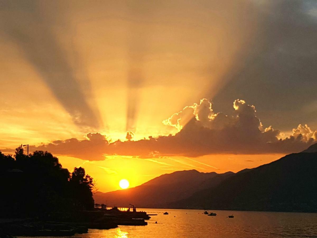 Boka Apartments Tivat Eksteriør billede